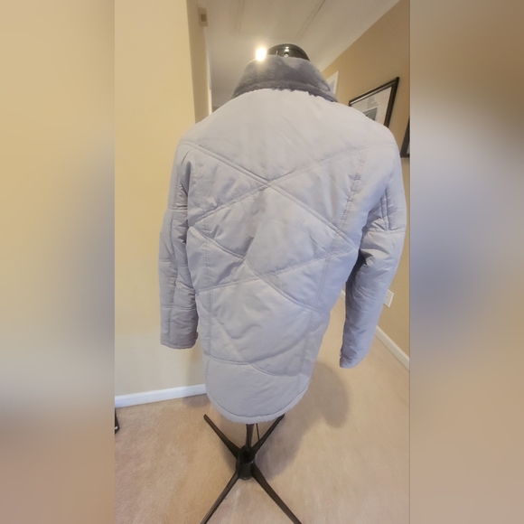 Womans below zero by rothchild medium quilted zip up jacket - Picture 2 of 3